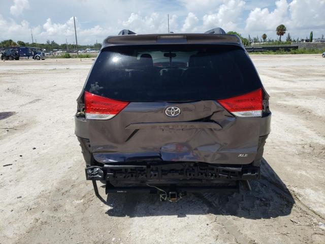 Photo 9 from auction – 2011 TOYOTA SIENNA XLE with VIN 5TDYK3DC7BS053393
