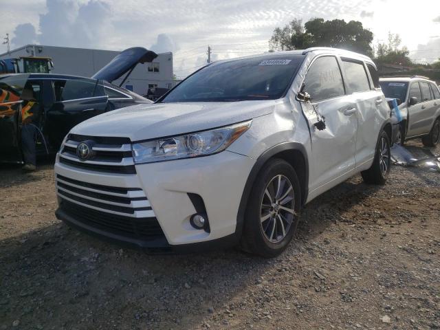 Photo 2 from auction – 2018 TOYOTA HIGHLANDER with VIN 5TDKZRFH2JS540190