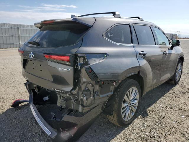 Photo 4 from auction – 2022 TOYOTA HIGHLANDER with VIN 5TDEBRCH1NS096456