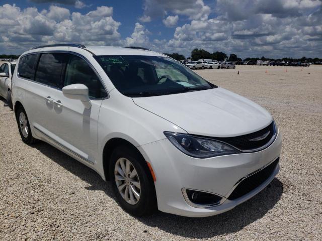 CHRYSLER PACIFICA T 2019 with VIN 2C4RC1BG8KR581383 - Photo from auction