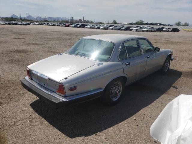 Photo 4 from auction – 1987 JAGUAR XJ6 with VIN SAJAV1349HC463972