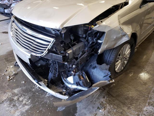 Photo 9 from auction – 2014 CHRYSLER TOWN & COU with VIN 2C4RC1GG7ER348852