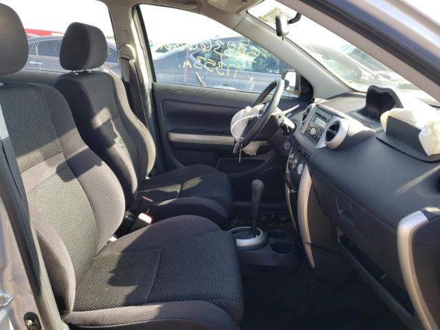 Photo 5 from auction – 2005 TOYOTA SCION XA with VIN JTKKT624150085739