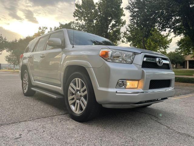 TOYOTA 4RUNNER SR 2010 with VIN JTEZU5JRXA5005986 - Photo from auction
