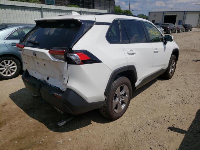 Photo 4 from auction – 2022 TOYOTA RAV4 LE with VIN JTMMWRFVXND143786