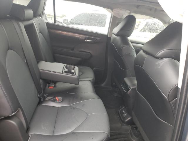 Photo 6 from auction – 2022 TOYOTA HIGHLANDER with VIN 5TDDZRBH1NS217740