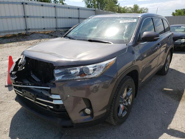 Photo 2 from auction – 2018 TOYOTA HIGHLANDER with VIN 5TDDZRFH9JS801730