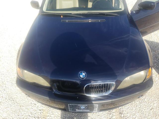 Photo 7 from auction – 2004 BMW 325 I with VIN WBAET37424NJ47496