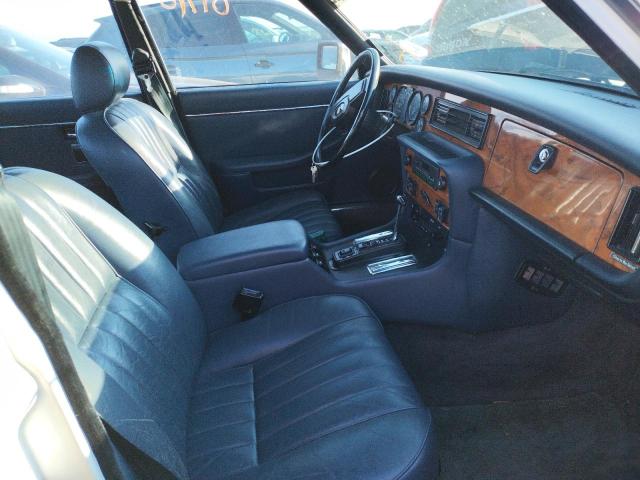Photo 5 from auction – 1983 JAGUAR XJ6 with VIN SAJAV1341DC363892