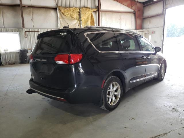 Photo 4 from auction – 2017 CHRYSLER PACIFICA T with VIN 2C4RC1EG1HR572741
