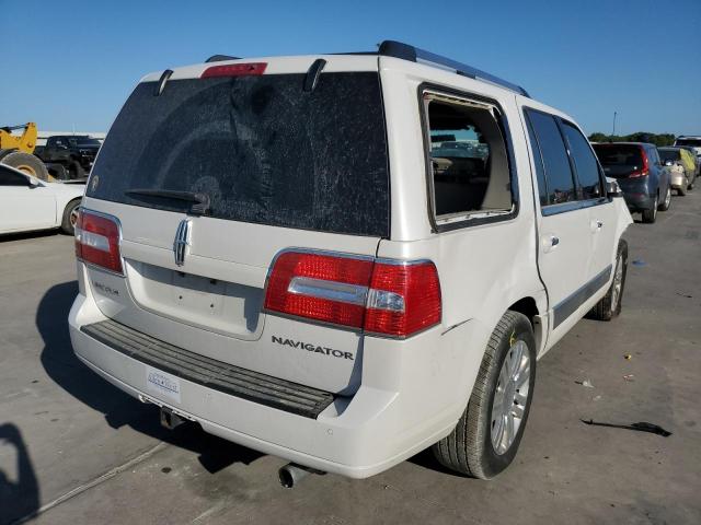 Photo 4 from auction – 2014 LINCOLN NAVIGATOR with VIN 5LMJJ2J57EEL08700