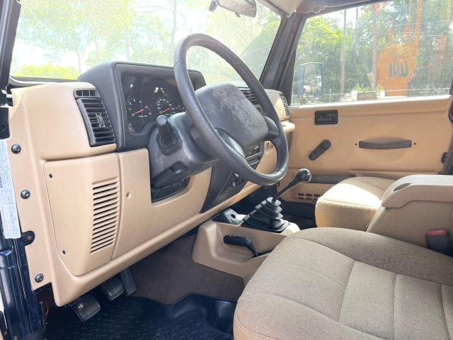 Photo 5 from auction – 2001 JEEP WRANGLER / with VIN 1J4FA49S01P335653