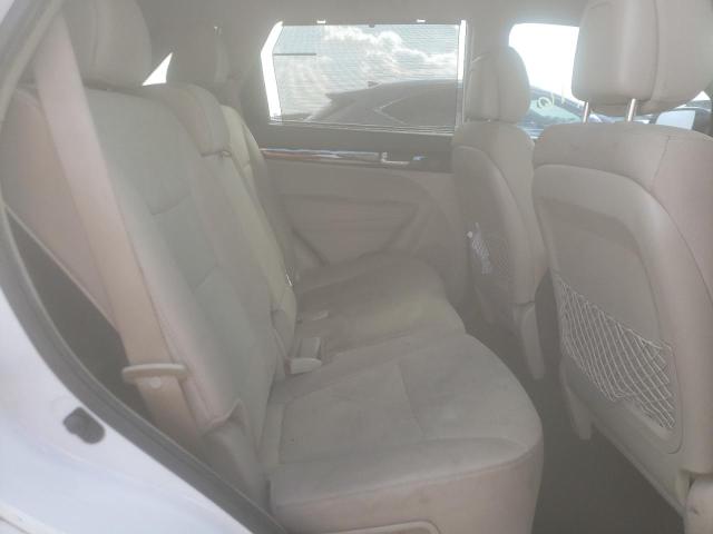 Photo 6 from auction – 2015 KIA SORENTO LX with VIN 5XYKT3A64FG552902