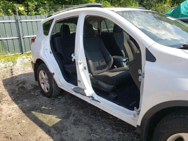 Photo 9 from auction – 2013 TOYOTA RAV4 XLE with VIN JTMRFREV4DD025674