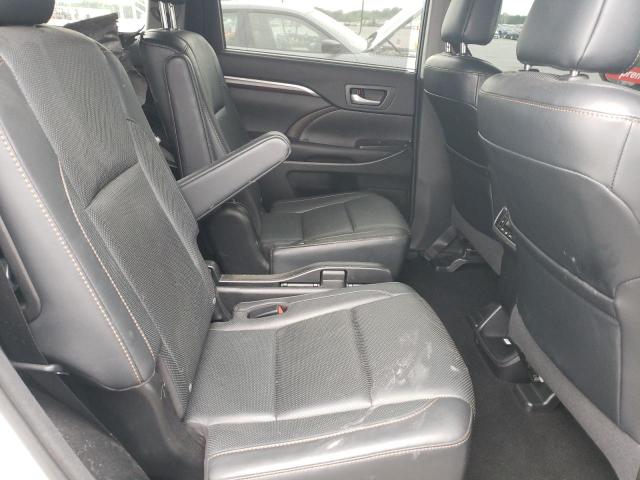 Photo 6 from auction – 2016 TOYOTA HIGHLANDER with VIN 5TDDKRFH9GS303752