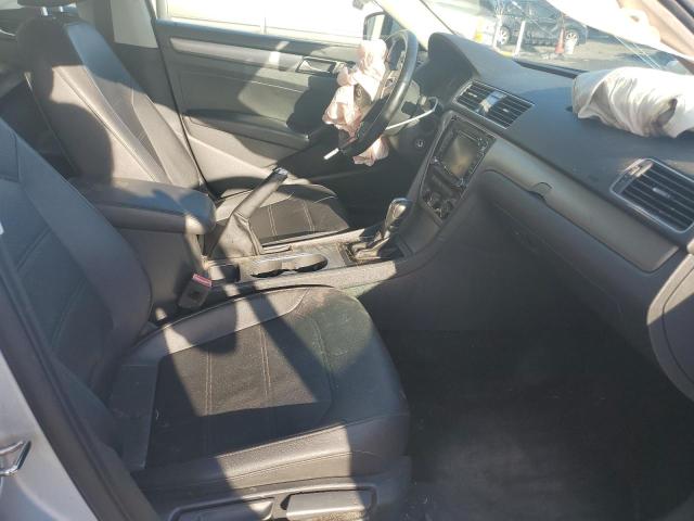 Photo 5 from auction – 2015 VOLKSWAGEN PASSAT SE with VIN 1VWBT7A36FC045126