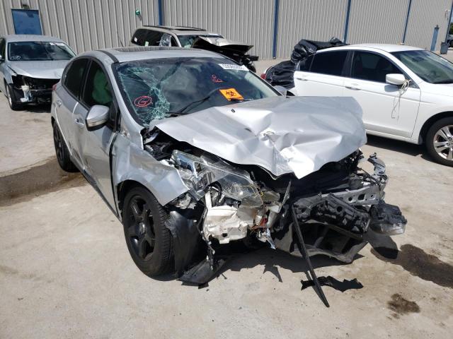 FORD FOCUS SE 2013 with VIN 1FADP3K25DL271045 - Photo from auction