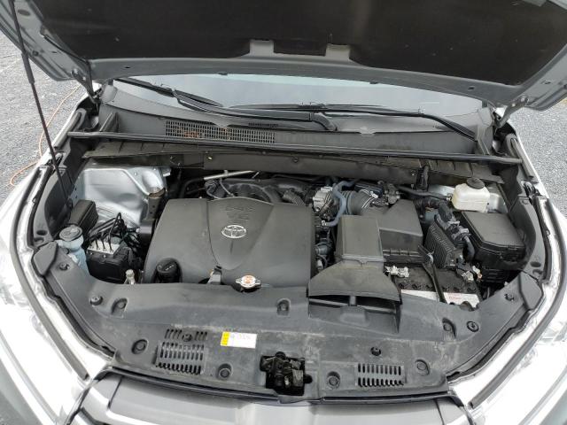Photo 7 from auction – 2019 TOYOTA HIGHLANDER with VIN 5TDJZRFH3KS715186