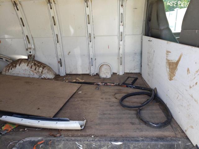 Photo 6 from auction – 2005 CHEVROLET EXPRESS G3 with VIN 1GCHG35UX51106162
