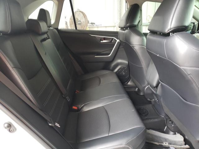 Photo 6 from auction – 2019 TOYOTA RAV4 LIMIT with VIN JTMDWRFV2KD515309