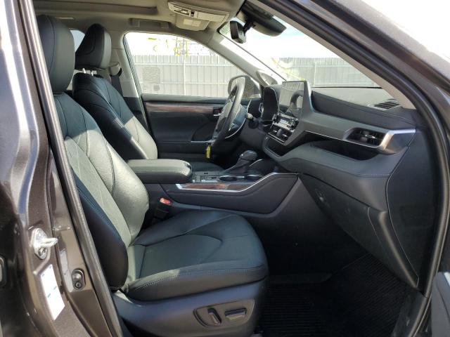 Photo 5 from auction – 2022 TOYOTA HIGHLANDER with VIN 5TDEBRCH1NS096456