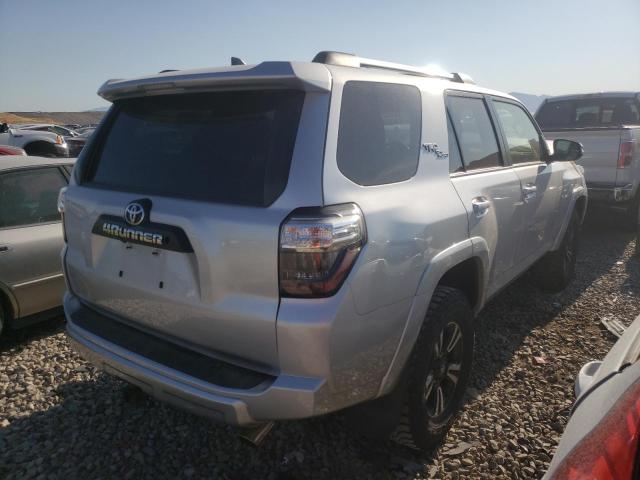 Zdjęcie 4 z aukcji – 2017 TOYOTA 4RUNNER SR z VIN JTEBU5JR2H5478745