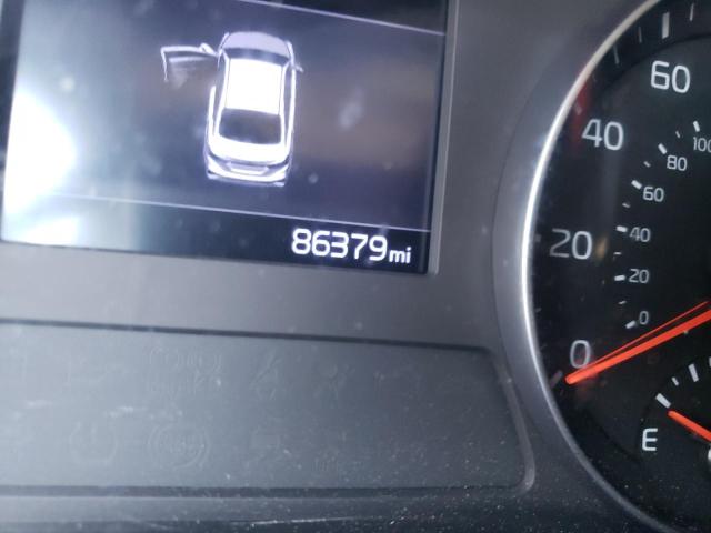 Photo 8 from auction – 2019 KIA FORTE FE with VIN 3KPF24AD7KE106761