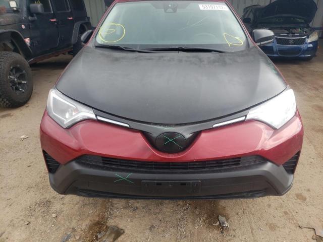 Photo 9 from auction – 2018 TOYOTA RAV4 LE with VIN 2T3BFREV0JW746803