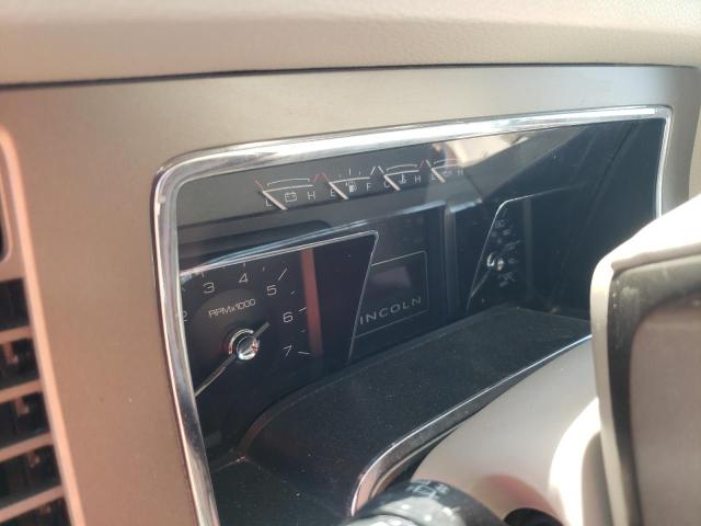 Photo 8 from auction – 2012 LINCOLN NAVIGATOR with VIN 5LMJJ3J52CEL05643