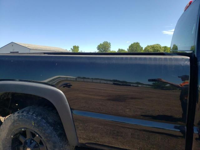 Photo 6 from auction – 2004 CHEVROLET SILVERADO with VIN 1GCHK24UX4E280458
