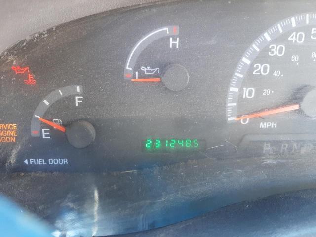 Photo 8 from auction – 2002 FORD F150 with VIN 1FTRX17W02NB42602