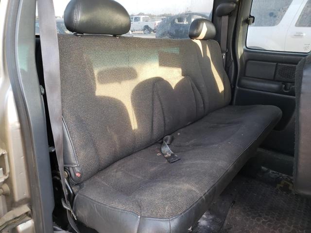 Photo 6 from auction – 2000 CHEVROLET SILVERADO with VIN 1GCEC19W6YZ311840