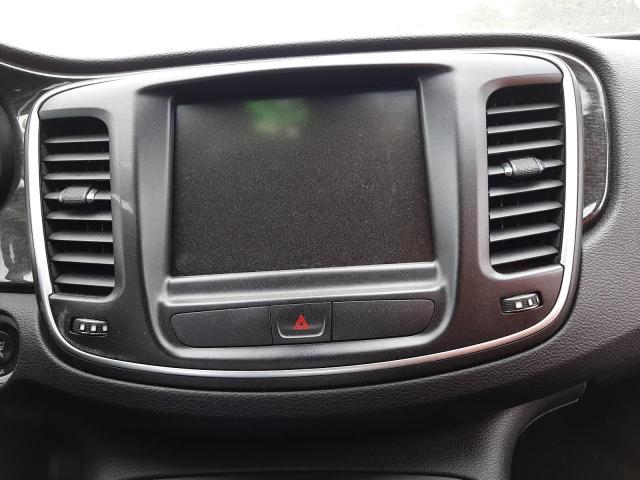 Photo 9 from auction – 2016 CHRYSLER 200 C with VIN 1C3CCCCB9GN146675