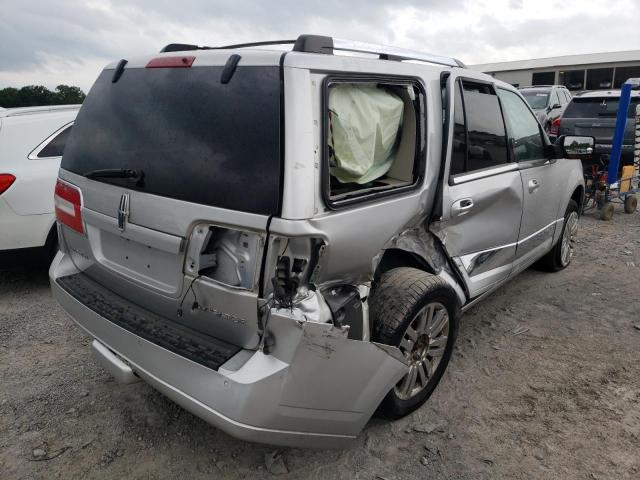 Photo 4 from auction – 2011 LINCOLN NAVIGATOR with VIN 5LMJJ2J50BEJ05840