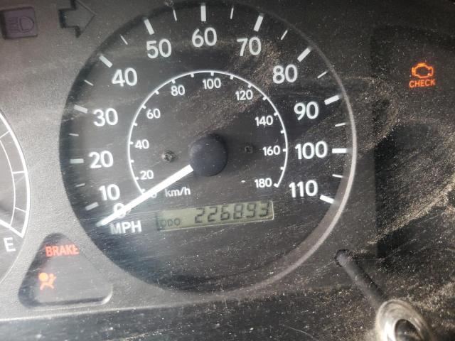 Photo 8 from auction – 2001 TOYOTA COROLLA CE with VIN 2T1BR12E01C516007
