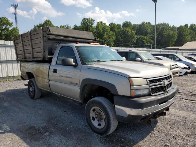 CHEVROLET SILVERADO 2006 with VIN 1GCHK24U16E147784 - Photo from auction
