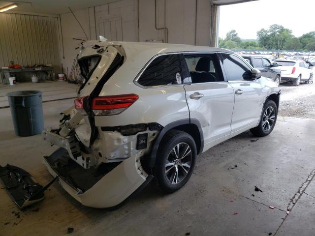 Photo 4 from auction – 2017 TOYOTA HIGHLANDER with VIN 5TDZZRFH1HS206581