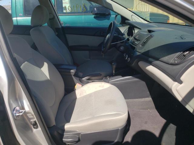Photo 5 from auction – 2010 KIA FORTE EX with VIN KNAFU4A21A5142834