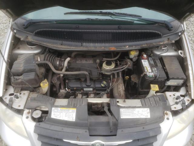 Photo 7 from auction – 2006 CHRYSLER TOWN & COU with VIN 1A4GP45R96B690220
