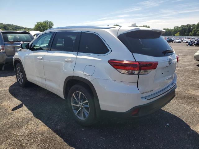 Photo 3 from auction – 2018 TOYOTA HIGHLANDER with VIN 5TDJZRFH0JS553628