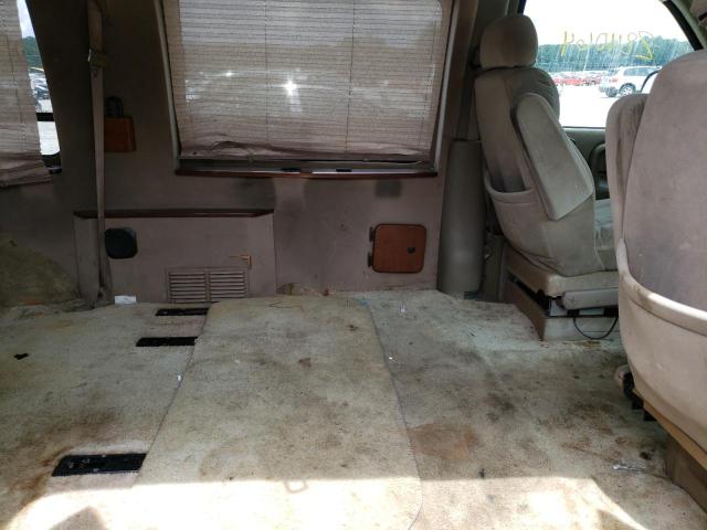 Photo 6 from auction – 1998 GMC SAVANA RV with VIN 1GDFG15M8W1004772