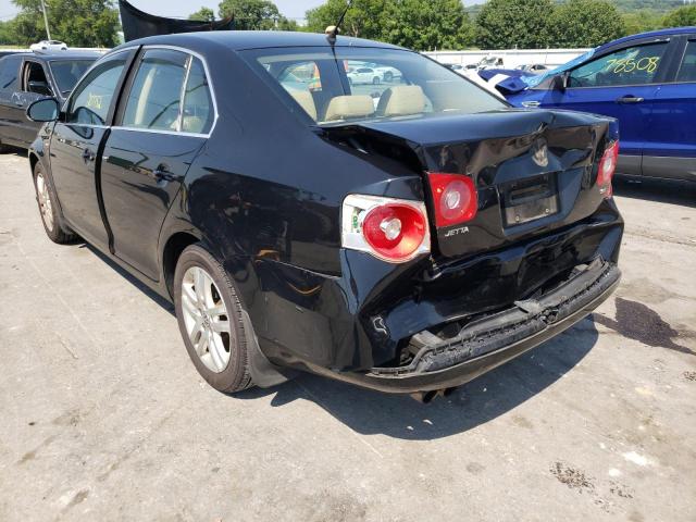 Photo 3 from auction – 2007 VOLKSWAGEN JETTA WOLF with VIN 3VWEF71K87M068337