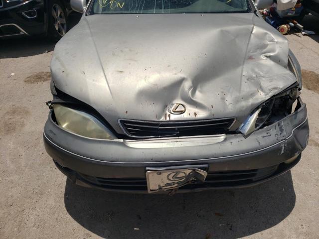 Photo 9 from auction – 1999 LEXUS ES 300 with VIN JT8BF28GXX5064272