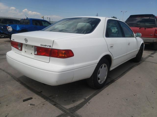 Photo 4 from auction – 2000 TOYOTA CAMRY CE with VIN 4T1BG22K8YU982651