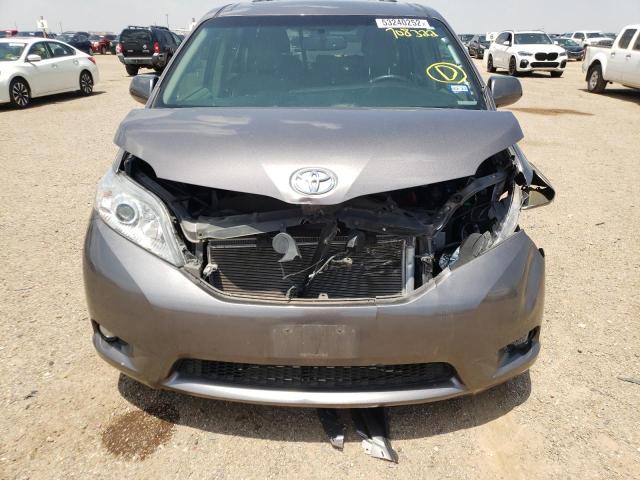 Photo 9 from auction – 2016 TOYOTA SIENNA XLE with VIN 5TDYK3DC7GS708322