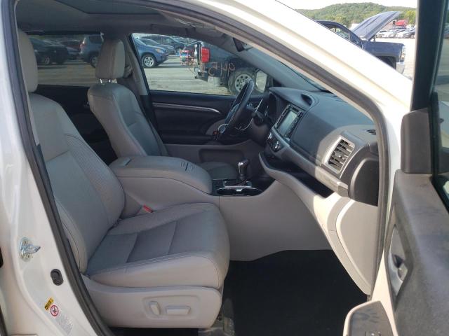 Photo 5 from auction – 2017 TOYOTA HIGHLANDER with VIN 5TDYZRFH8HS210378