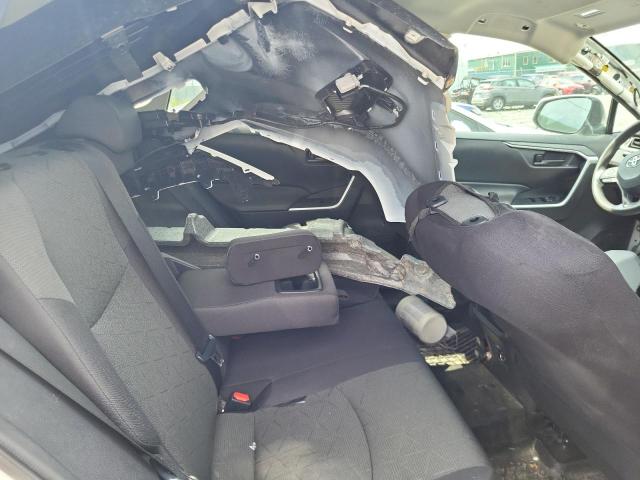 Photo 6 from auction – 2021 TOYOTA RAV4 LE with VIN 2T3B1RFV9MC210435