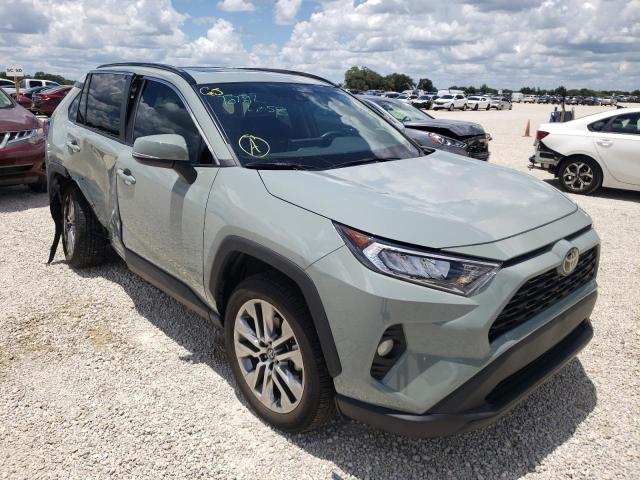 TOYOTA RAV4 XLE P 2019 with VIN 2T3C1RFV2KW044162 - Photo from auction