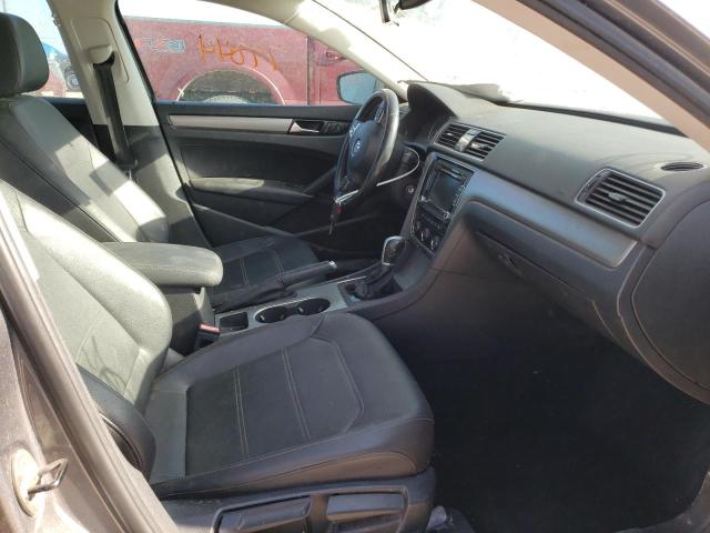 Photo 5 from auction – 2015 VOLKSWAGEN PASSAT SE with VIN 1VWBS7A31FC009136