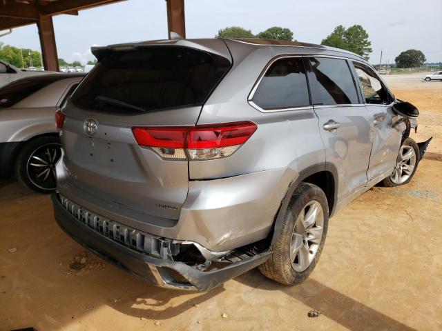 Photo 4 from auction – 2017 TOYOTA HIGHLANDER with VIN 5TDYZRFH8HS212843